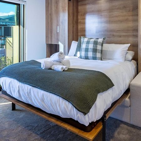 Single Level Studio Escape On Wilmer St - Central Christchurch Eksteriør billede